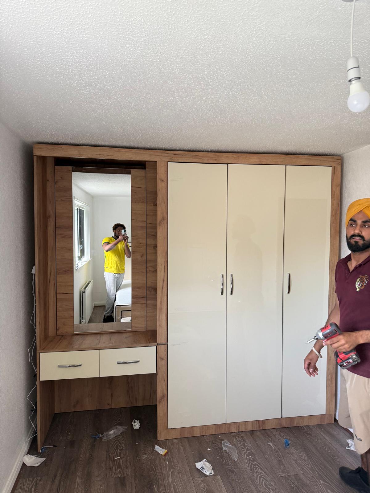 Fitted Wardrobe With dressing